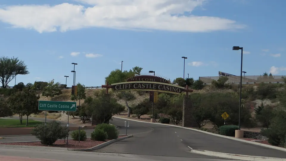 Tribal vs Commercial Casinos